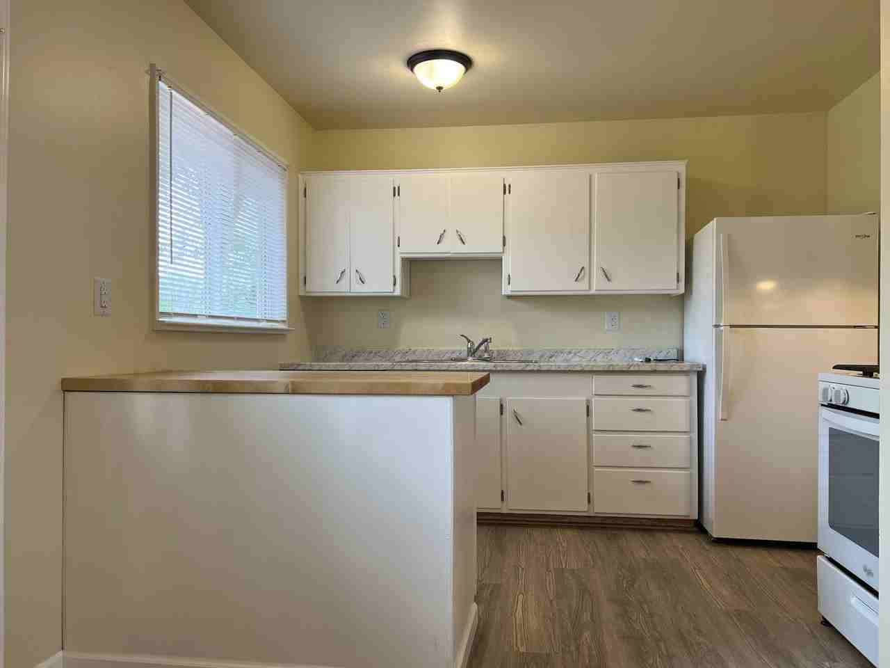 221 Security Blvd - Photo 5 of 9