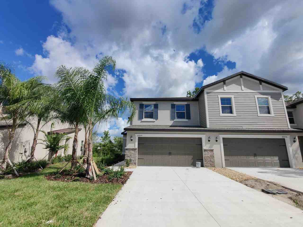 23264 Willow Glen Way - Photo 3 of 33