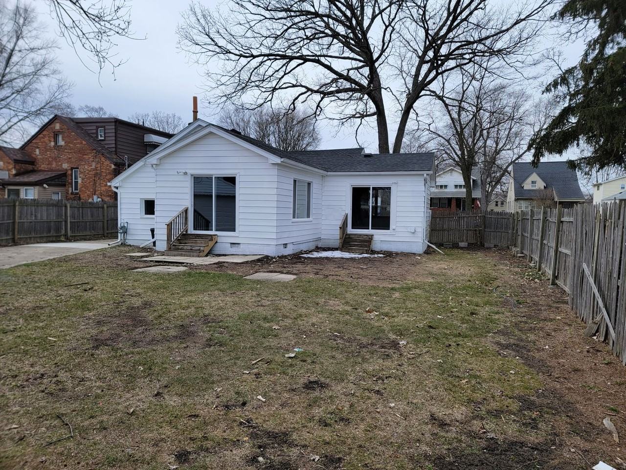 19174 Centralia - Photo 2 of 26