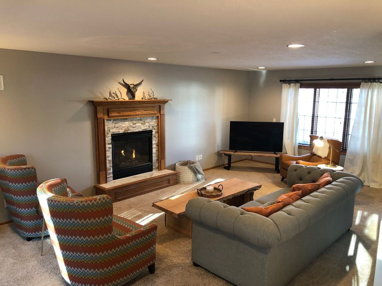 918 Southern Woods Place Southwest - Photo 3 of 35