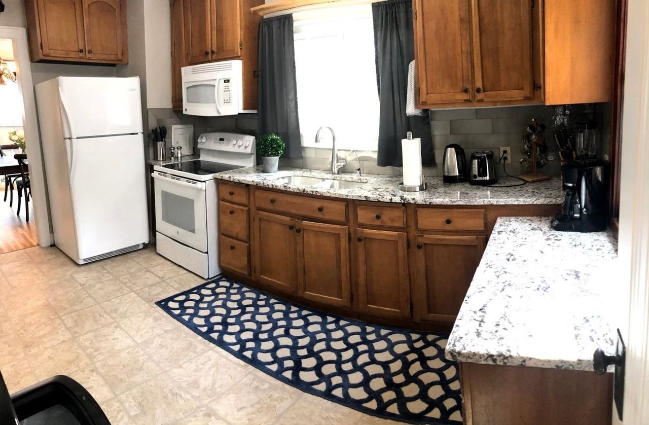 834 1st Street Northwest - Photo 5 of 22