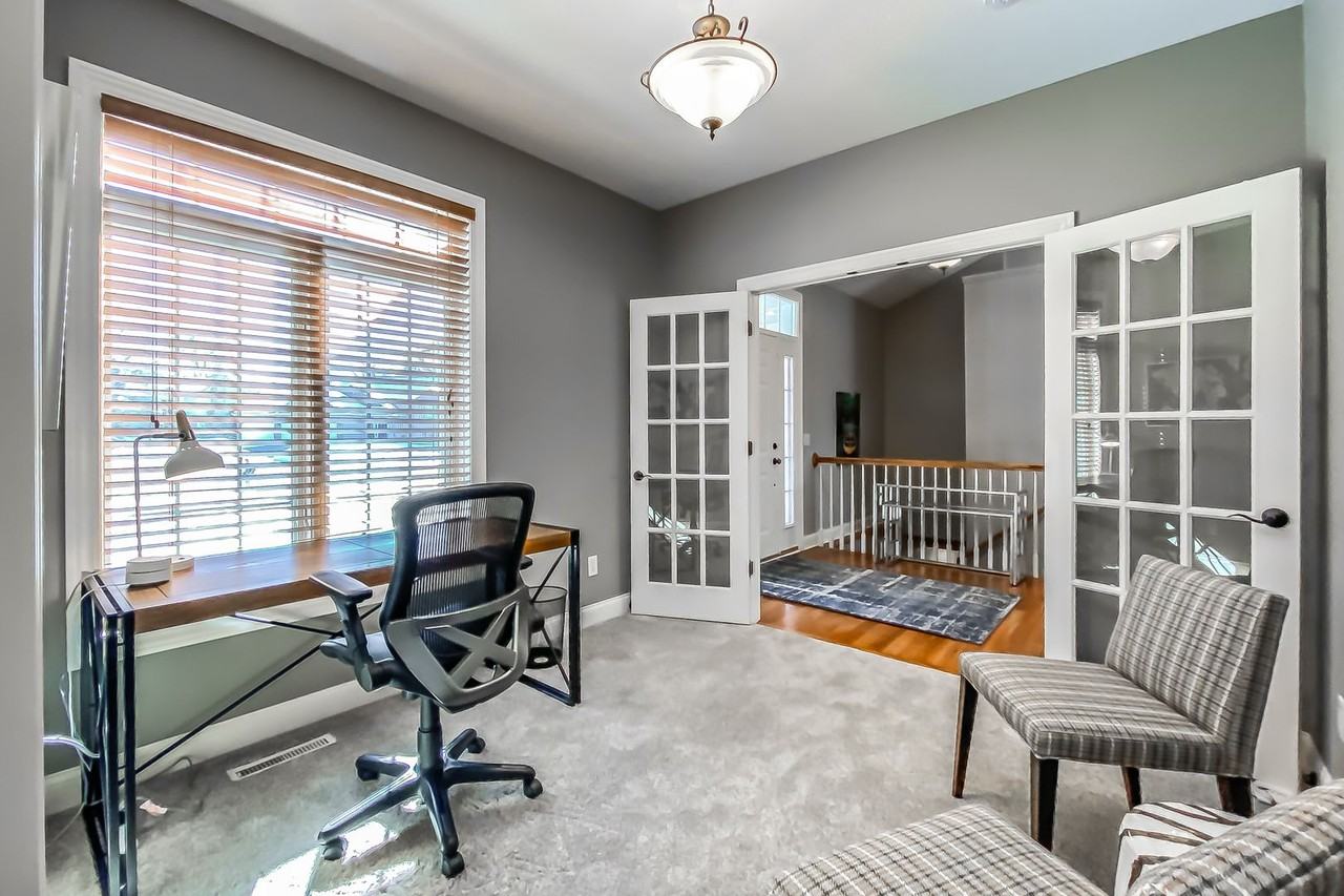 71 North River Court Northeast - Photo 3 of 36