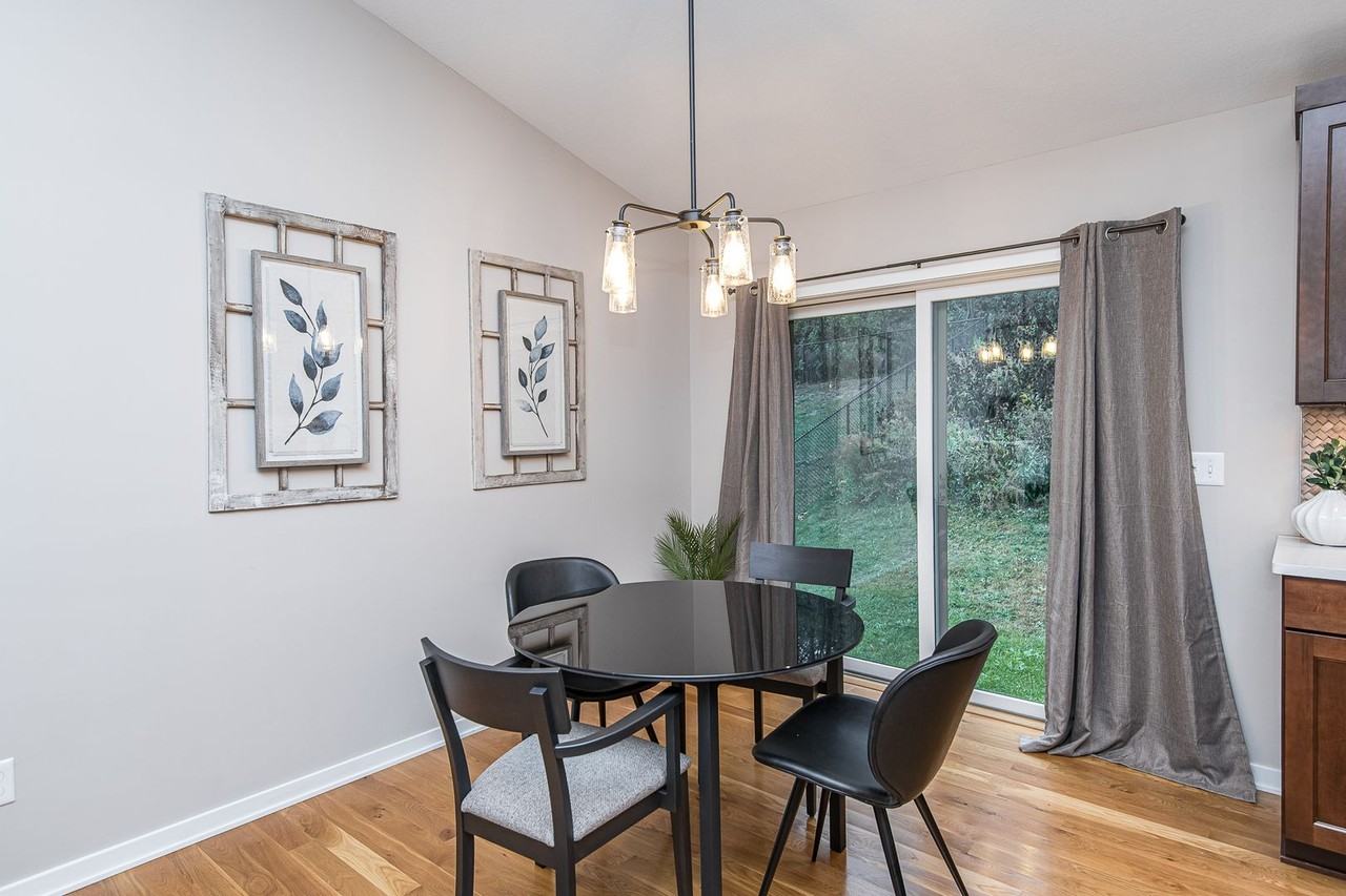 3367 Ridgeline Dr Se - Photo 4 of 40