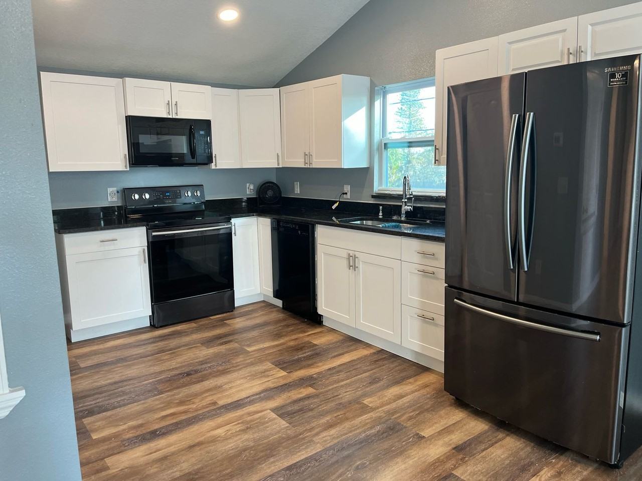 1120 72nd Street Ct E - Photo 3 of 16