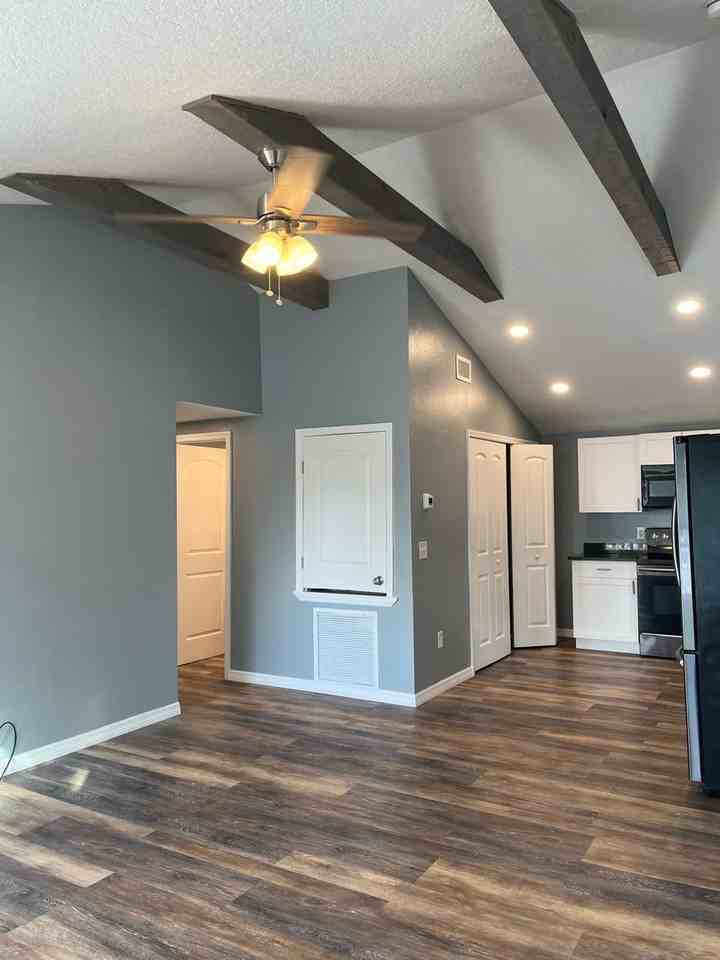 1120 72nd Street Ct E - Photo 2 of 16