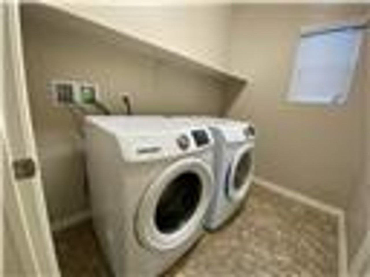 8033 Ancient Oaks Ave - Photo 6 of 30