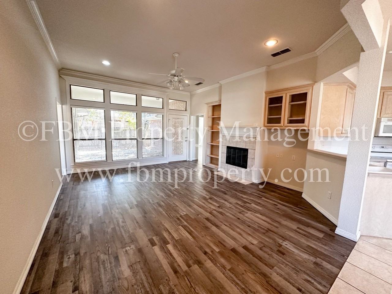 708 Nandina Way - Photo 3 of 23