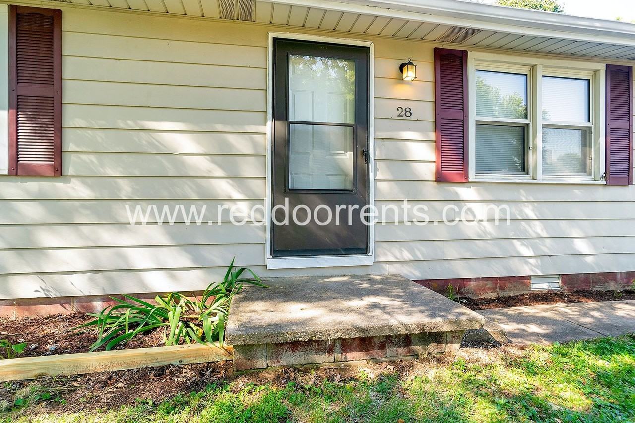 28 Myrenia Ave - Photo 2 of 25