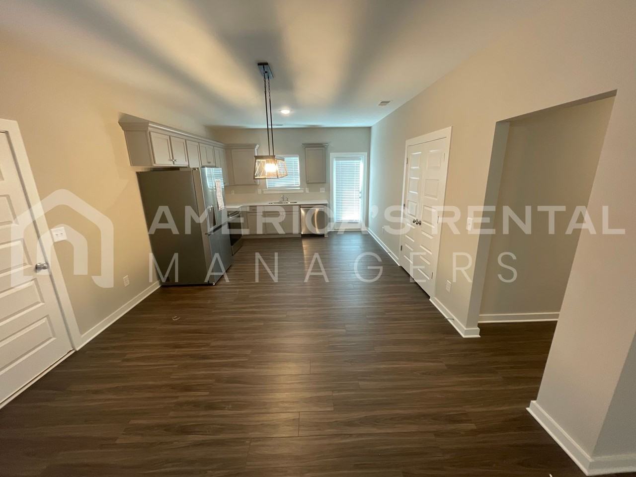 84 Victor Dr - Photo 7 of 32