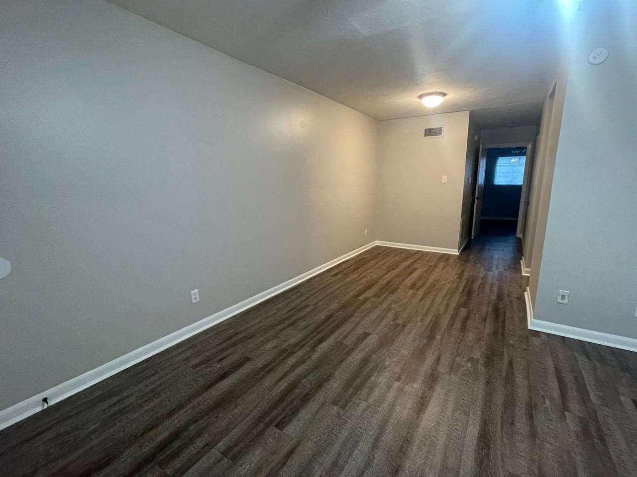 100 Mcarthur St #14 - Photo 3 of 6