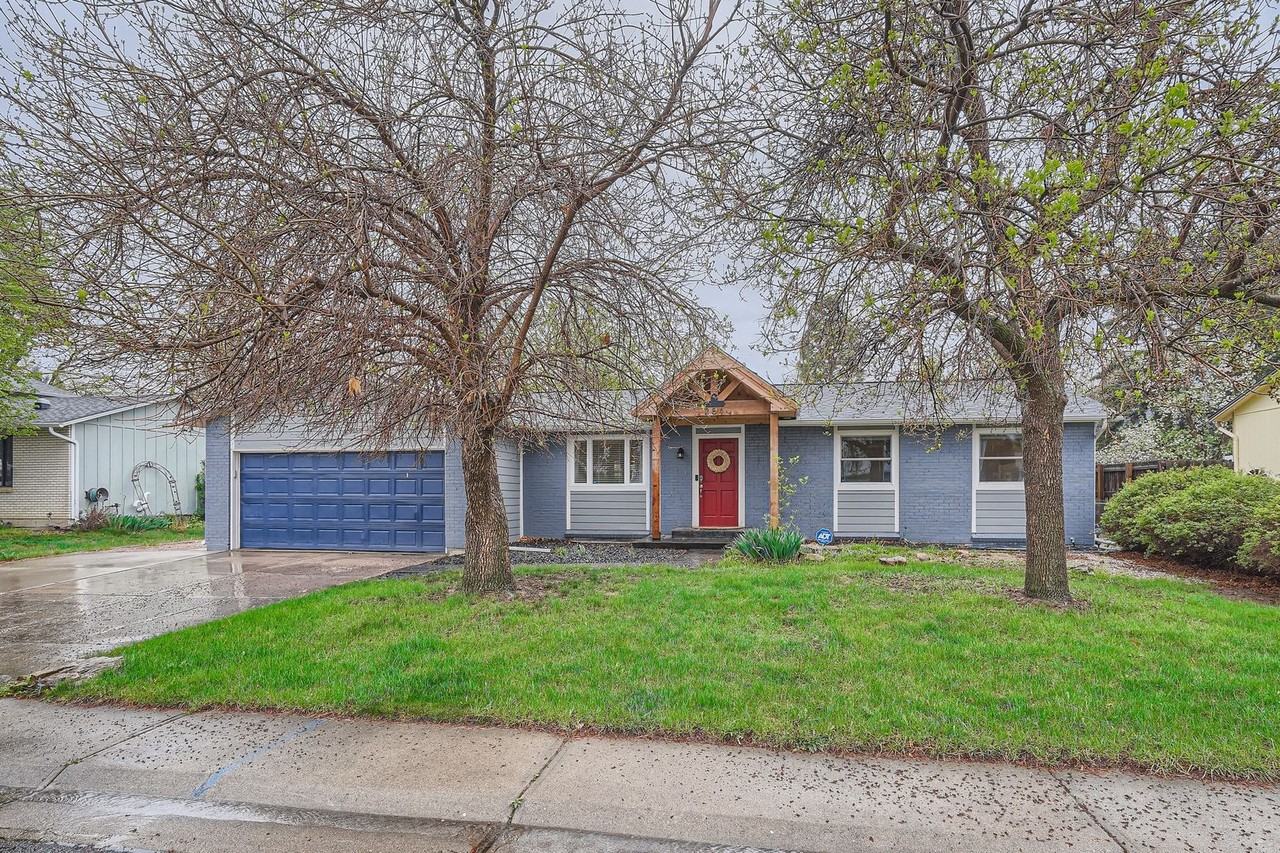 284 Short Pl - Photo 5 of 27