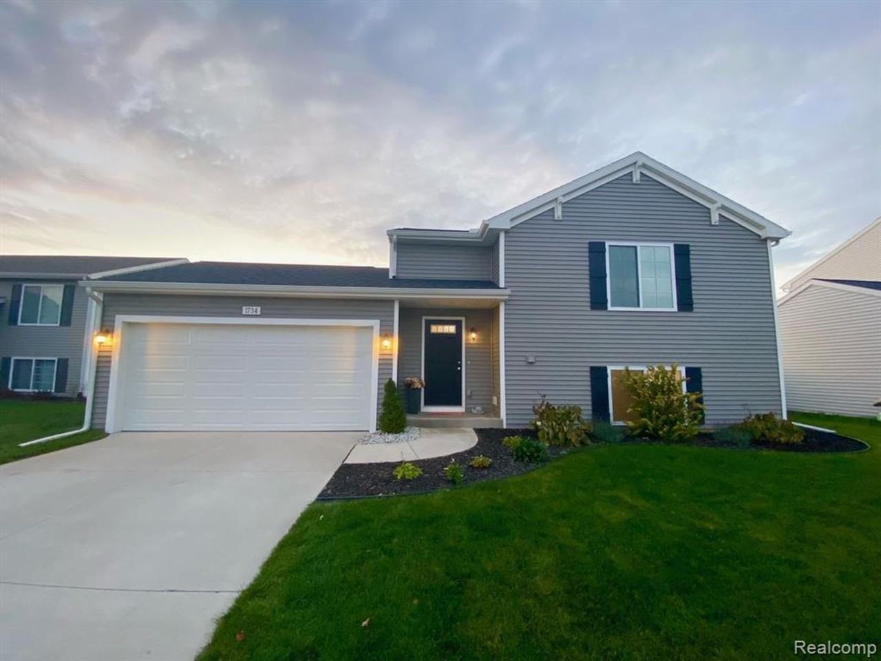 1734 Burr Pond Ln - Photo 2 of 15