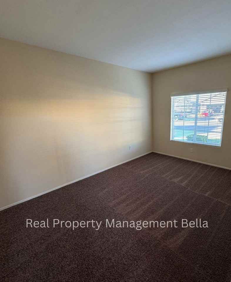 5355 Ravenstone Dr - Photo 6 of 30