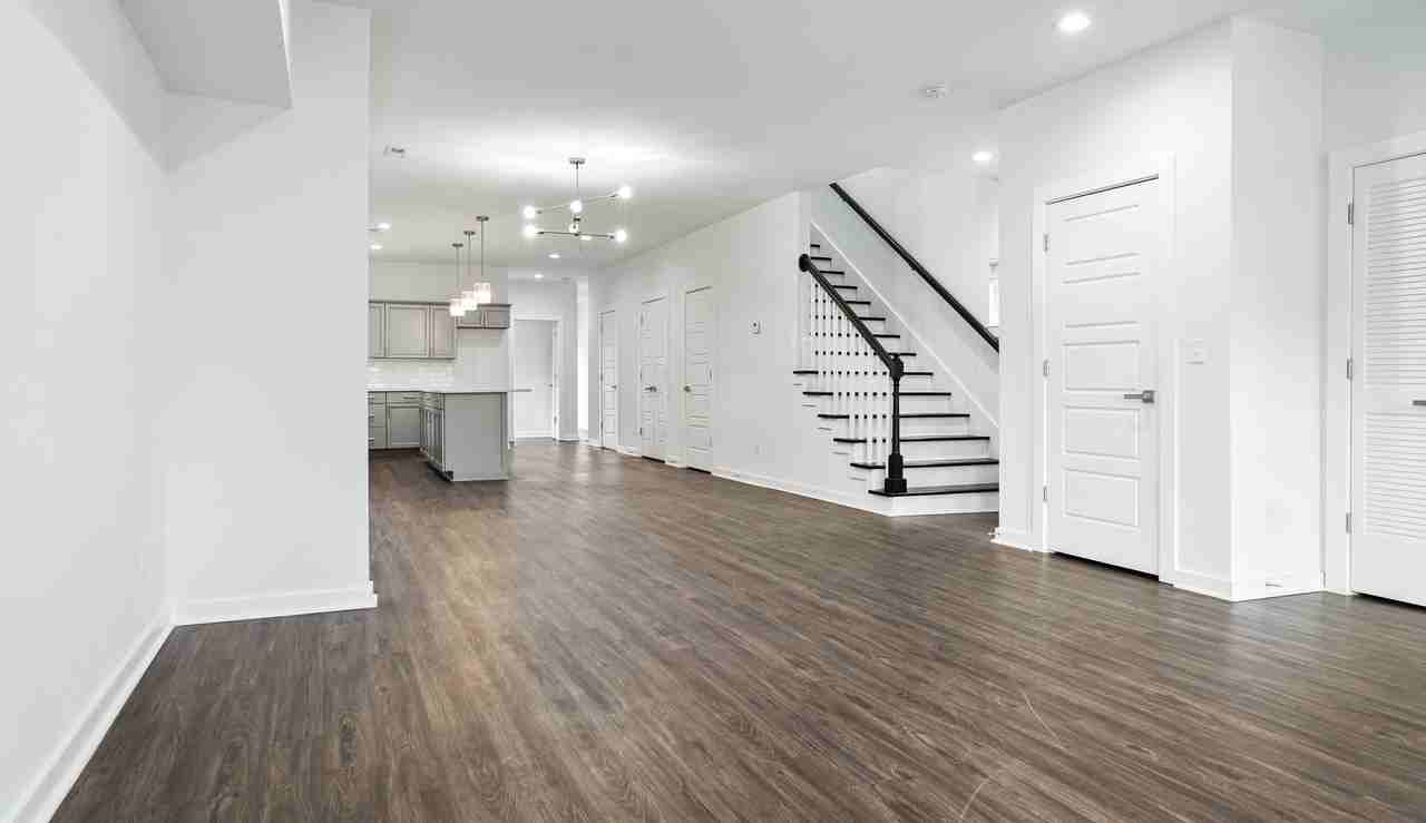 1603 11th Ave N - Photo 3 of 29