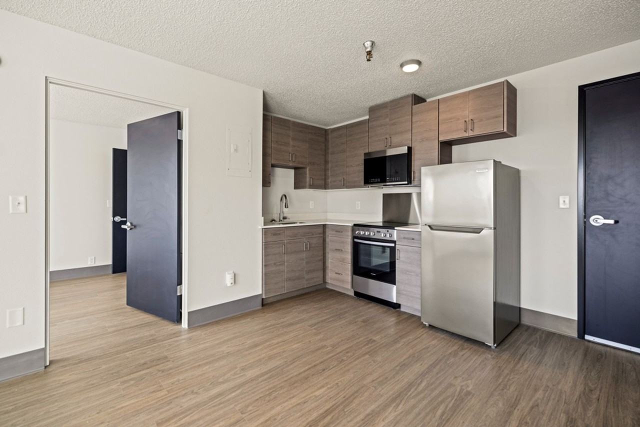 151 N Williams Ave #223 - Photo 2 of 10