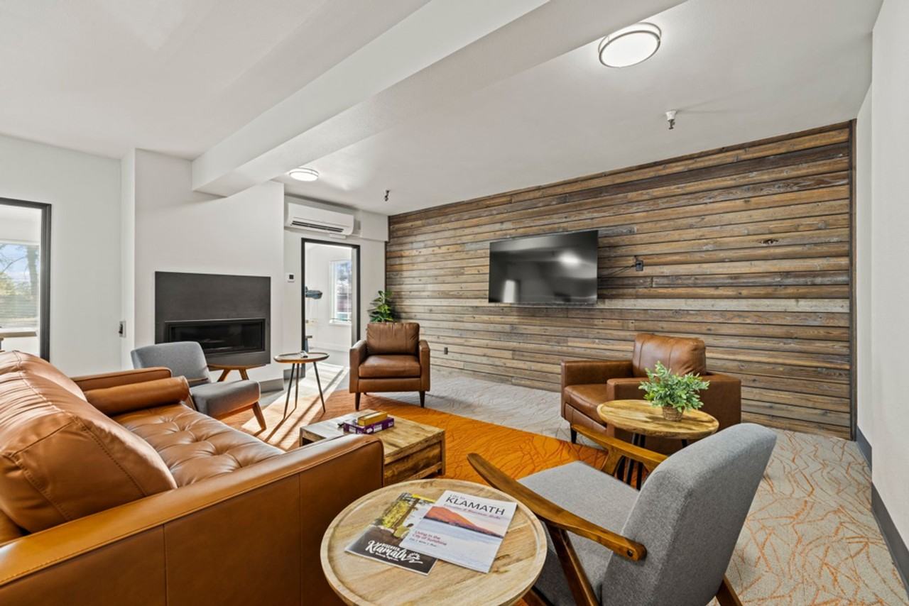 151 N Williams Ave #223 - Photo 4 of 10