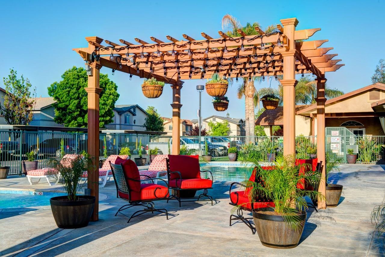 600 600 Hosking Ave- 3 Bed / 2 Bath - Photo 5 of 22