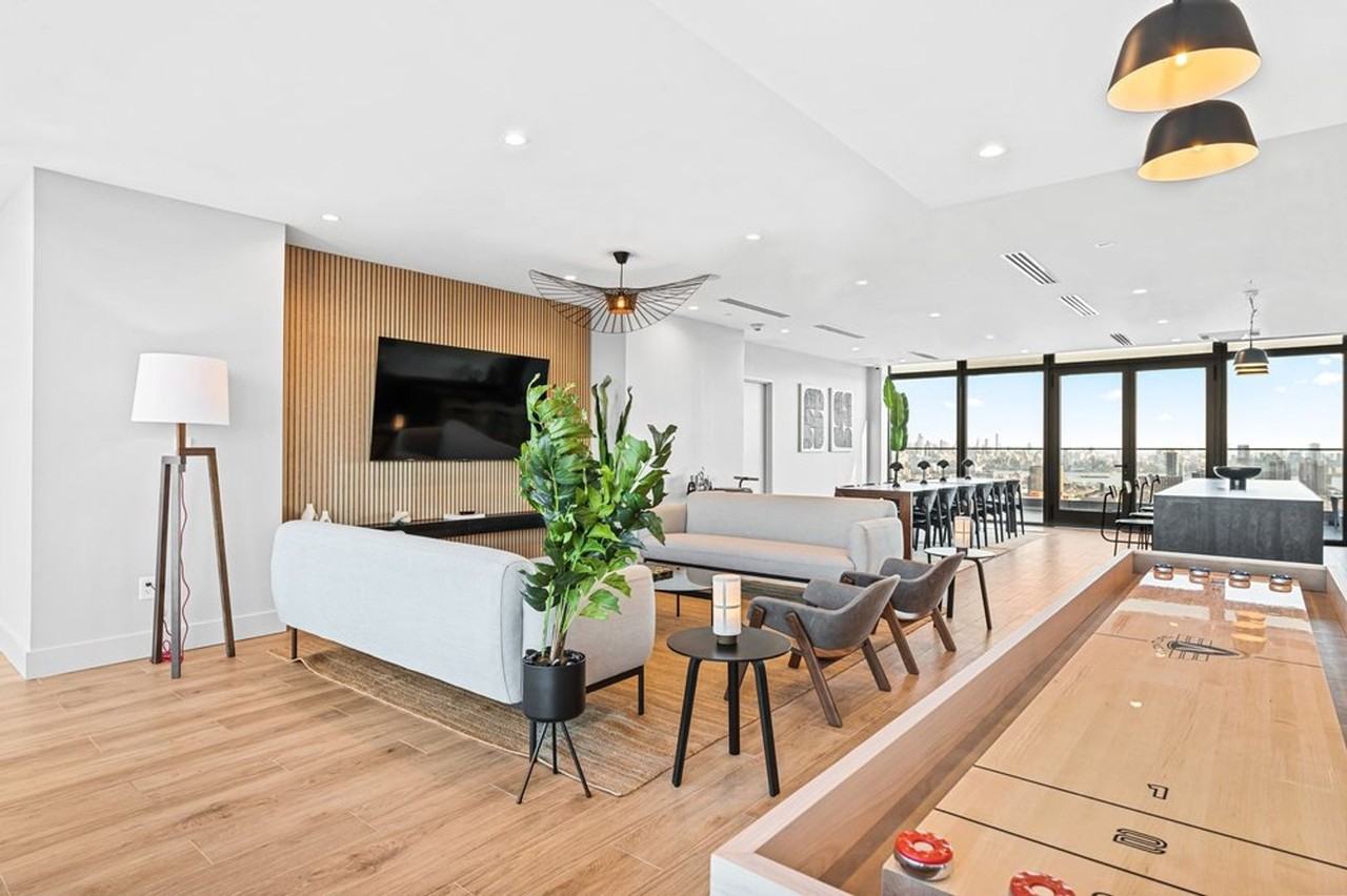 28 Van Reipen Ave - Photo 5 of 24