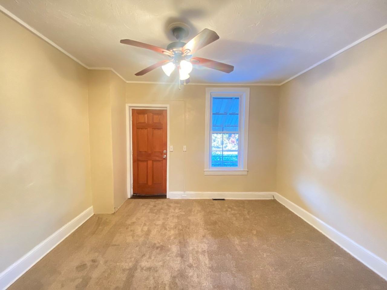 314 Gay Avenue - Photo 2 of 22