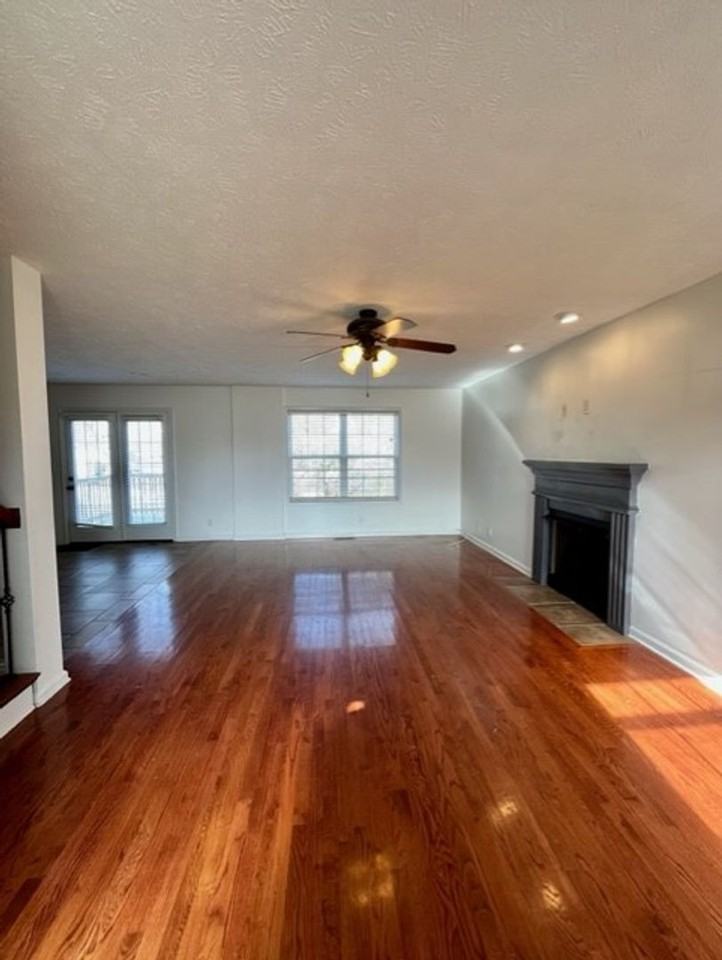 1801 Jackie Lorraine Dr - Photo 2 of 14