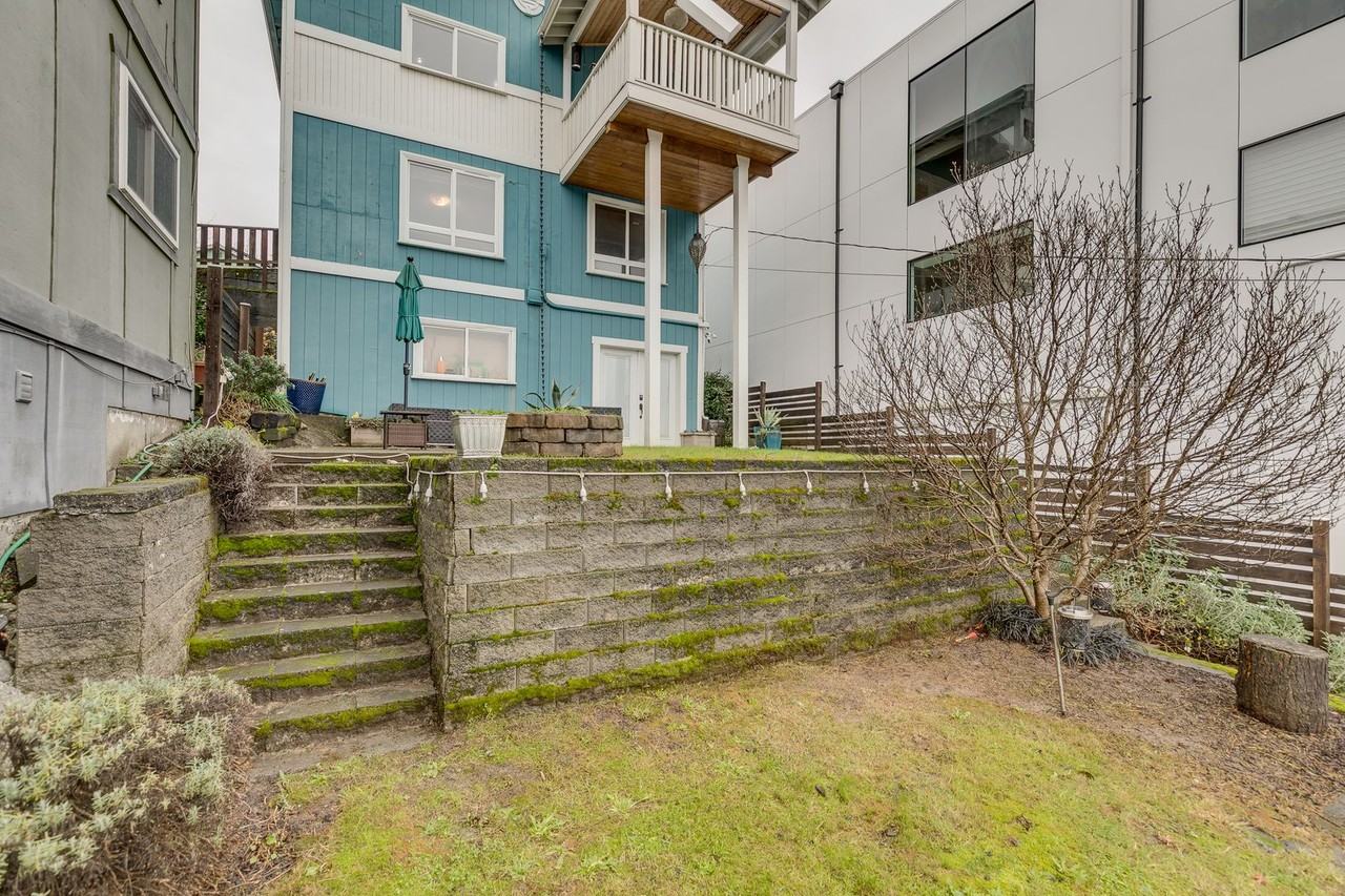 3840 37th Ave S - Photo 2 of 23