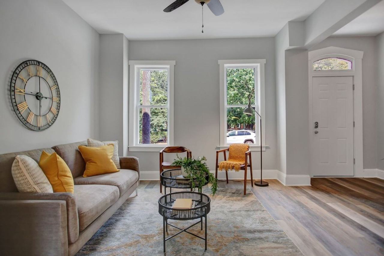 248 E Walnut St - Photo 3 of 24