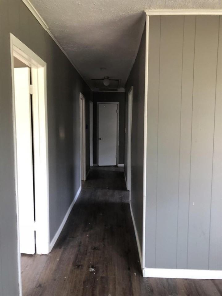 3925 Lydia St - Photo 3 of 16