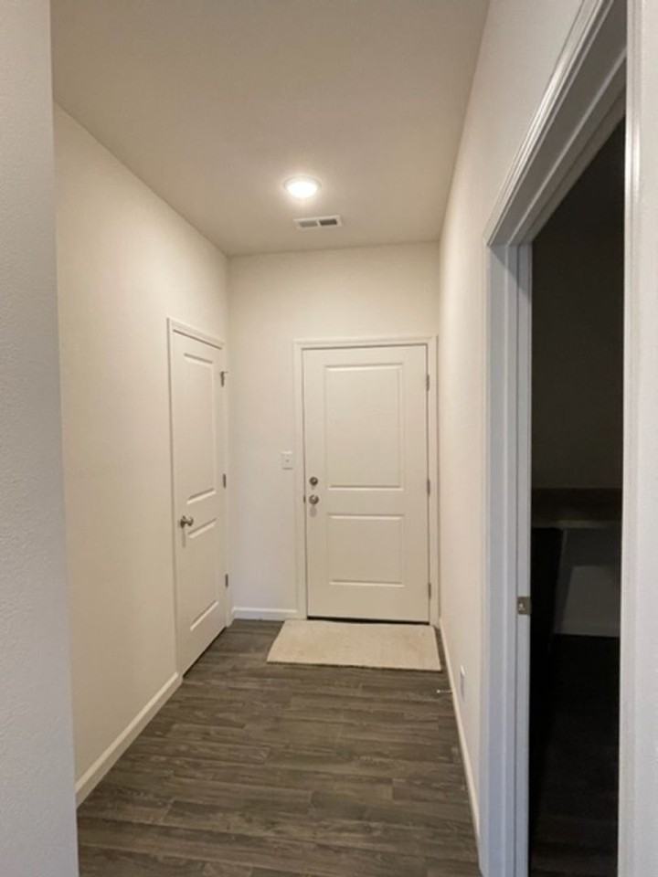 4793 Dobson Dr - Photo 2 of 14
