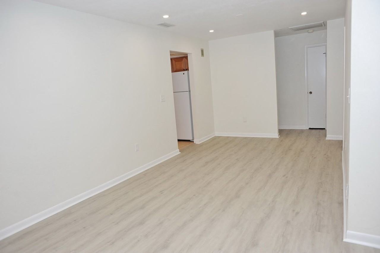 709 95th Avenue North - Photo 7 of 21