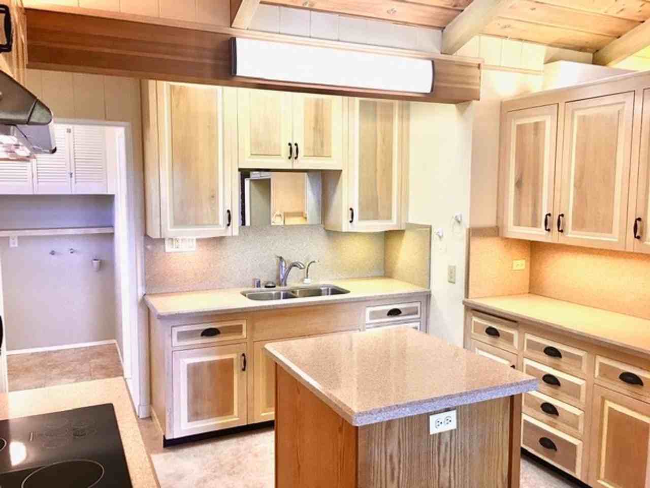 12202 Boulder View Dr - Photo 7 of 20