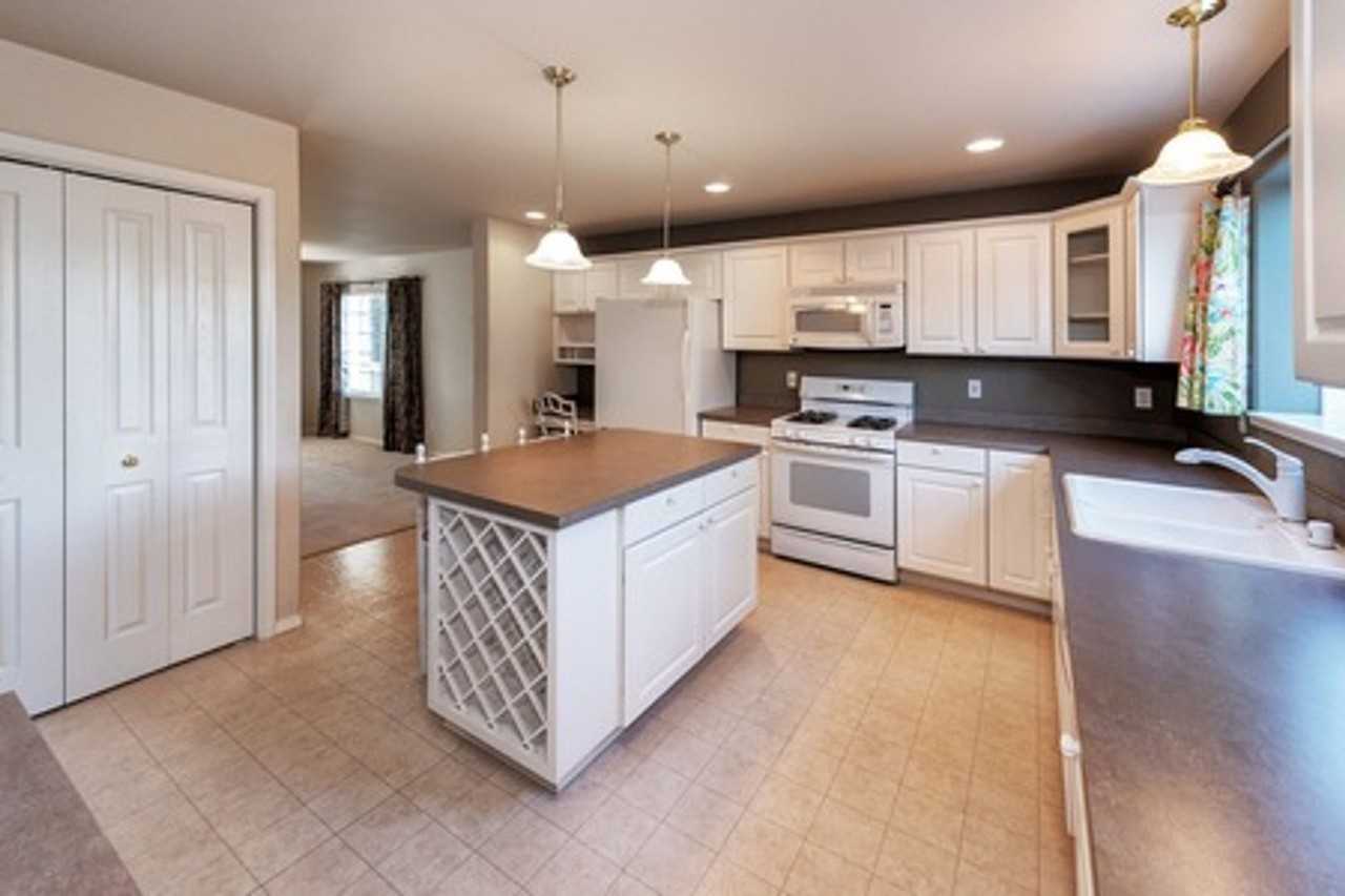 5423 Cape Seville Dr - Photo 3 of 22