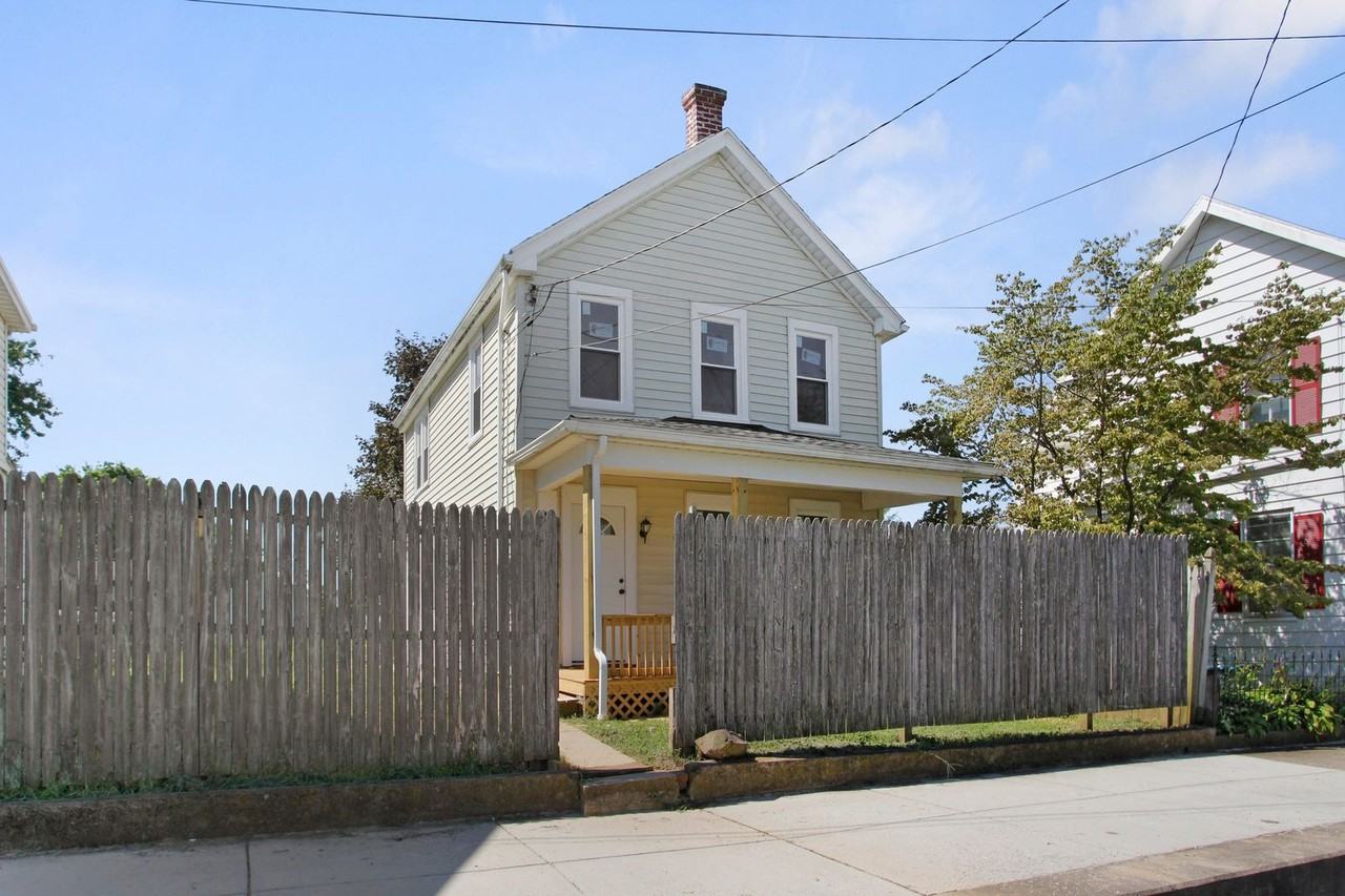 46 W Dahlgren St - Photo 2 of 23