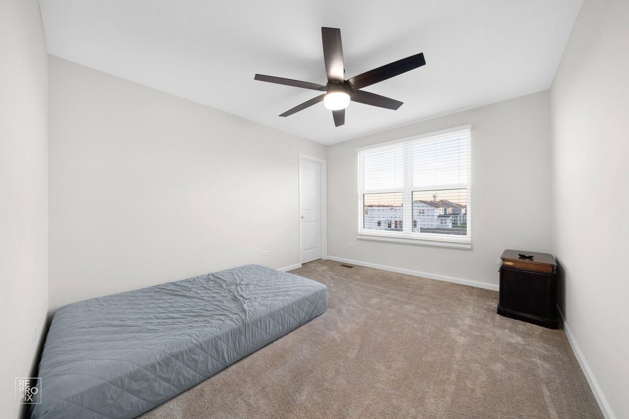 2964 Lancelot Ln - Photo 3 of 10