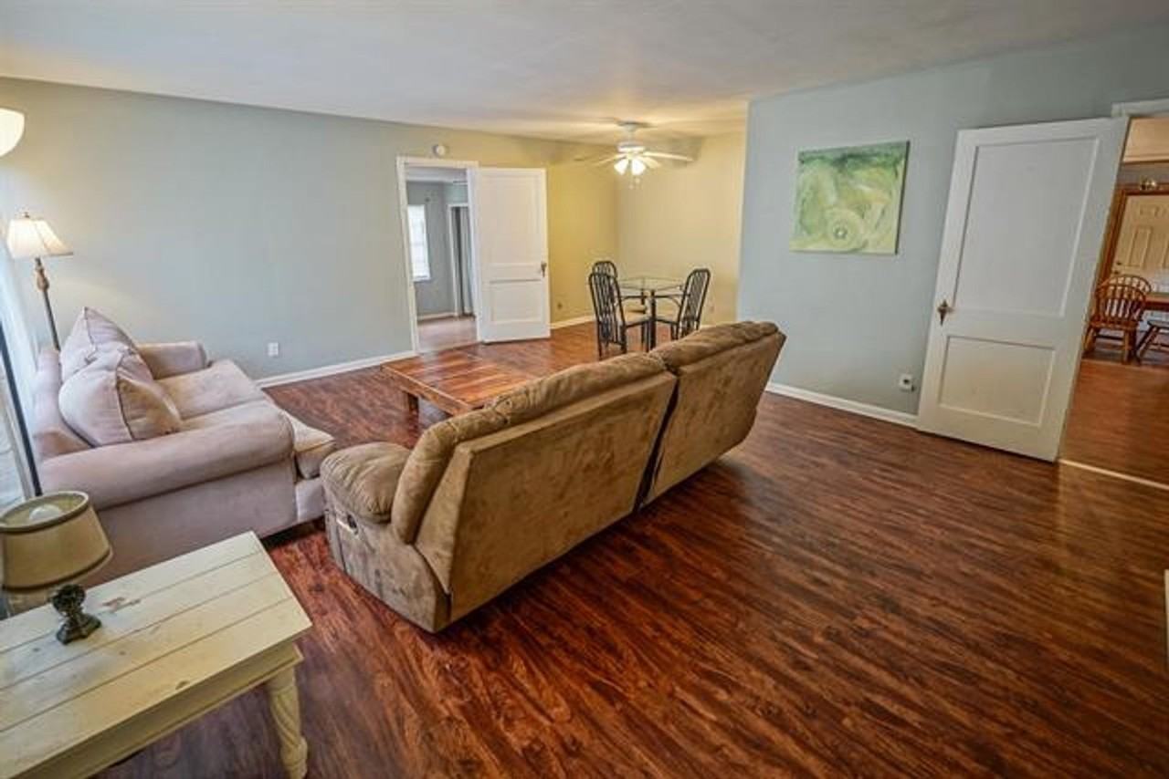 409 Murat St - Photo 4 of 11