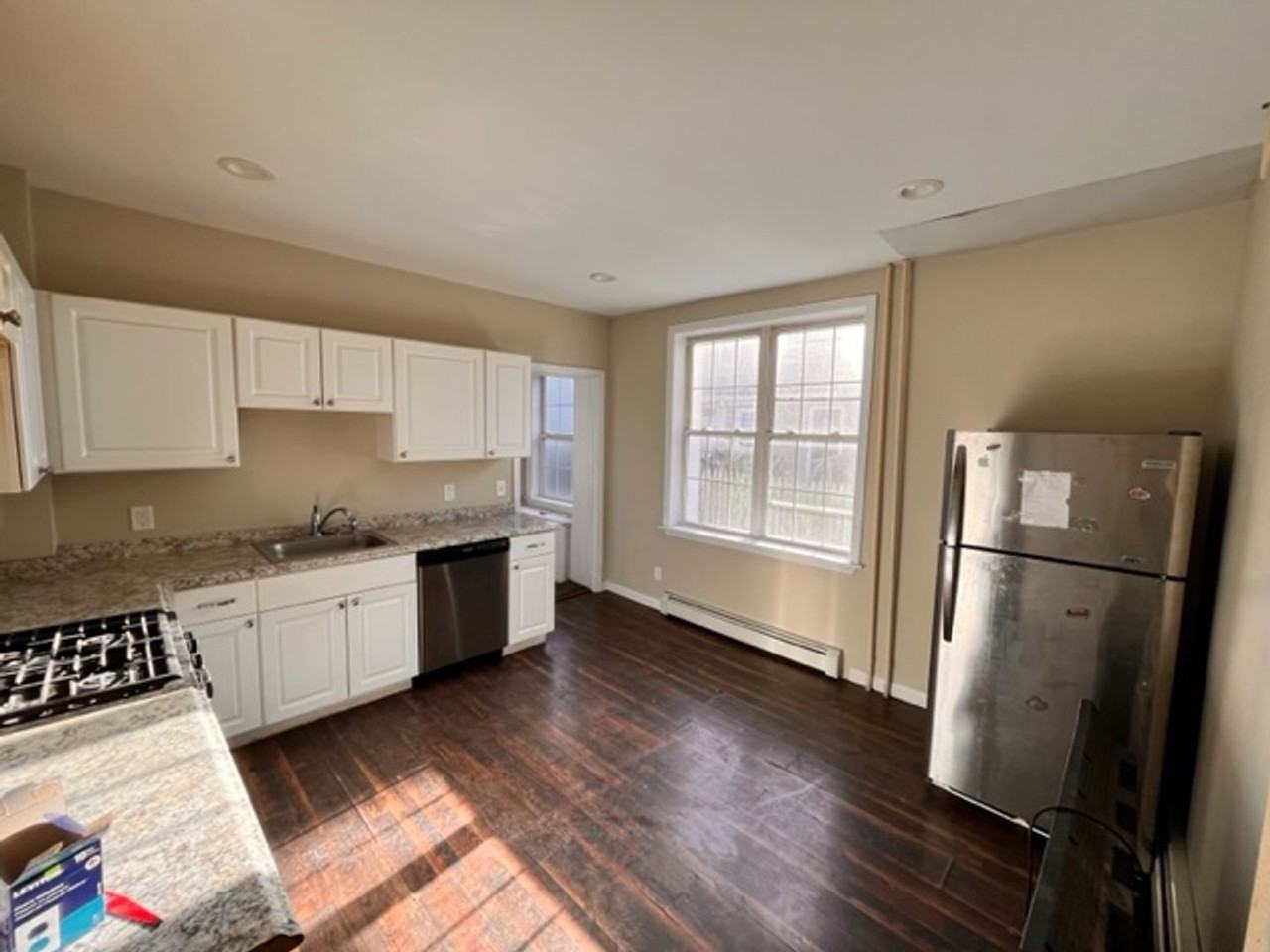 2 Weinberg Pl - Photo 3 of 19