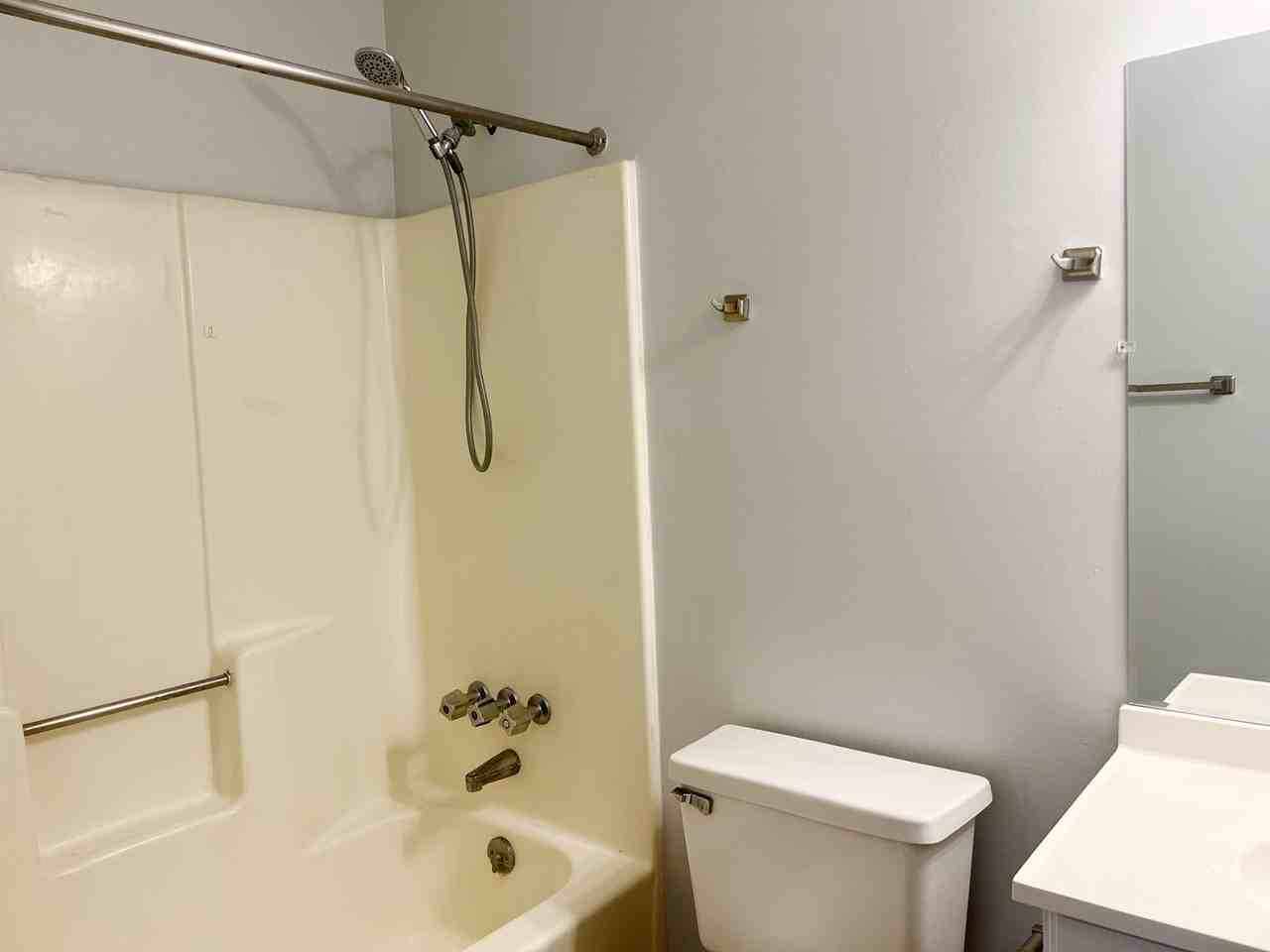 104 Greencastle Dr - Photo 7 of 8