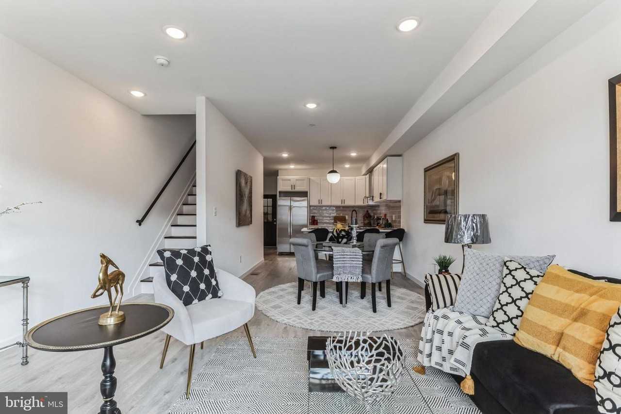 5633 Warrington Ave - Photo 2 of 23