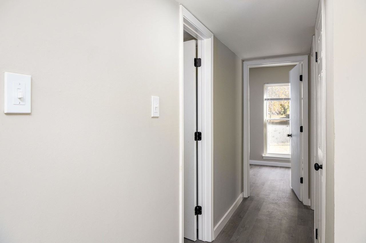 2012 Maywood St - Photo 3 of 21