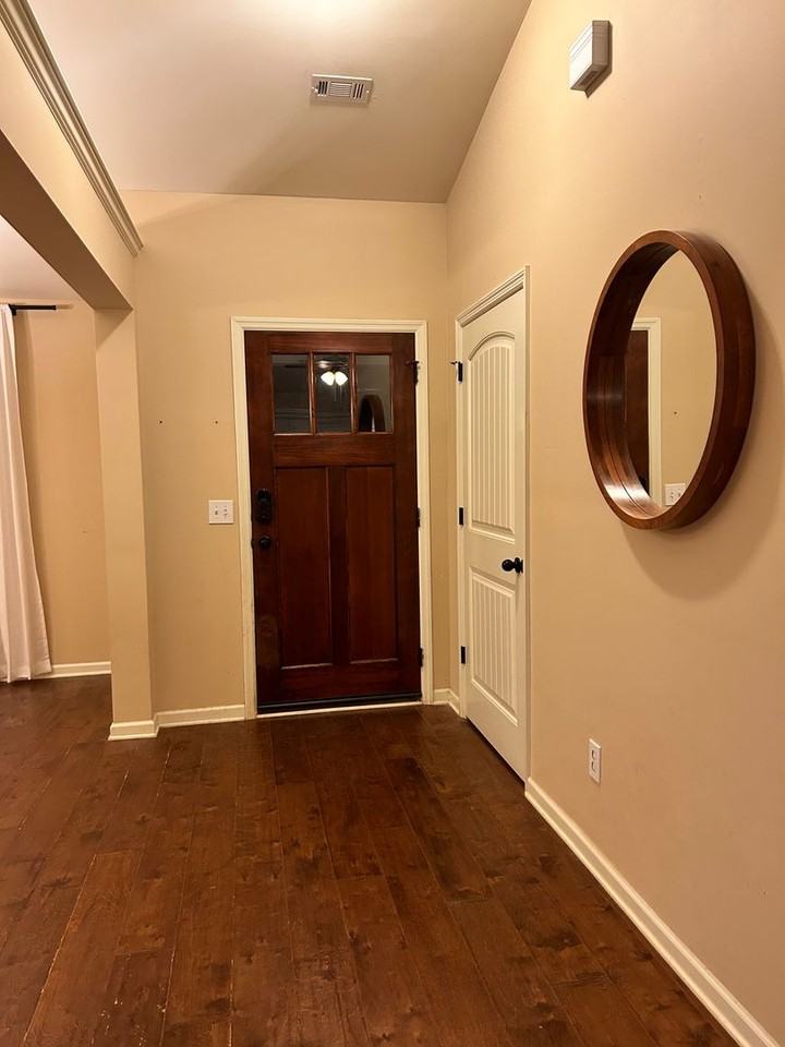 2218 Turnbury Lane - Photo 3 of 13