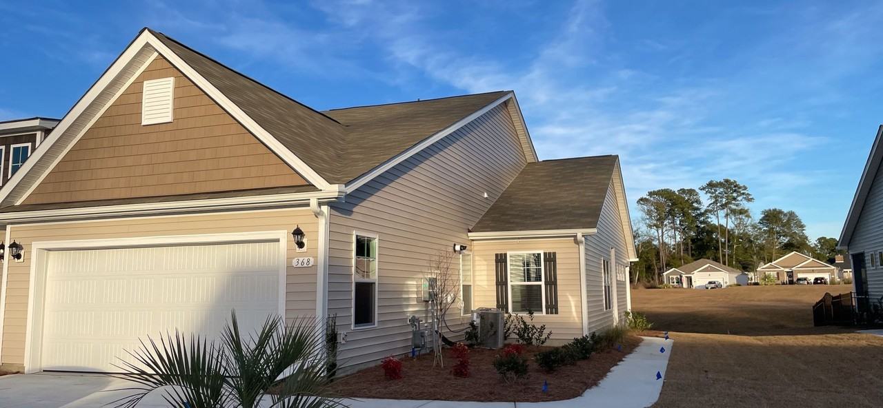 368 Logan St - Photo 2 of 18