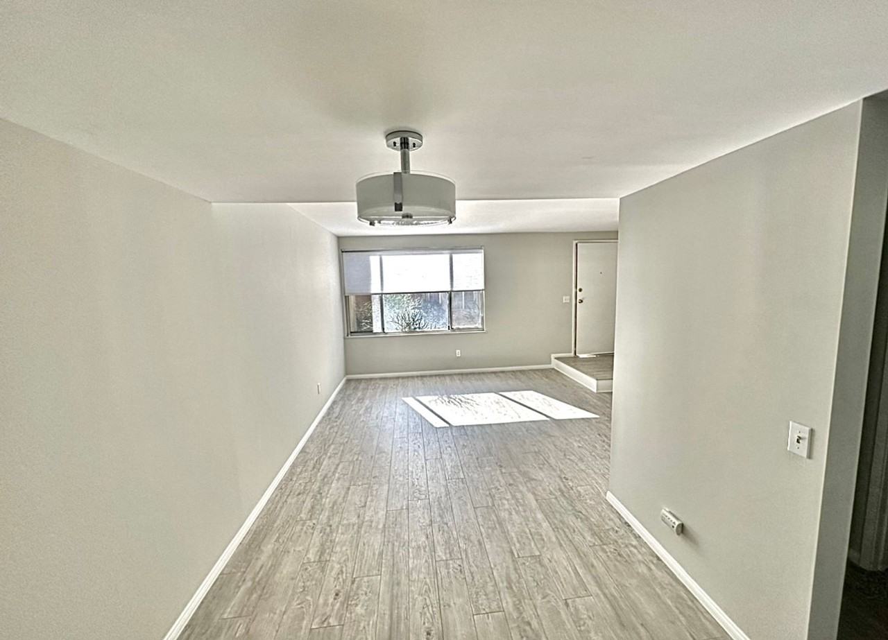 2260 N Indian Canyon Dr - Photo 6 of 34