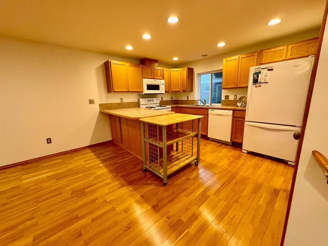 1222B E Fir St - Photo 3 of 33
