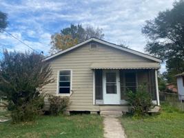 featured image of 558 E 78th St