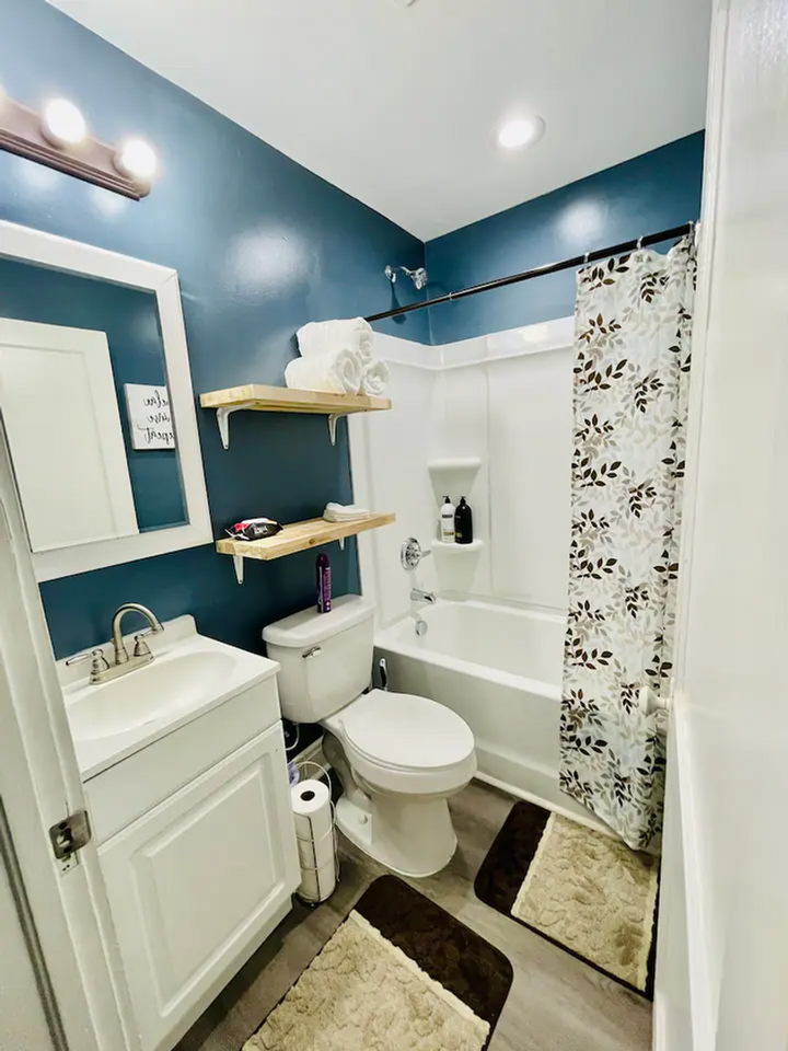 1723 Velma Ave - Photo 4 of 13