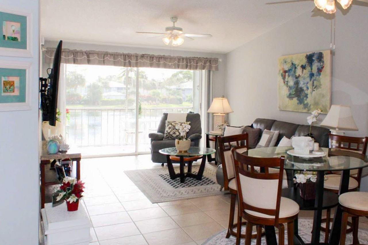 885 New Waterford Dr #201 - Photo 5 of 25