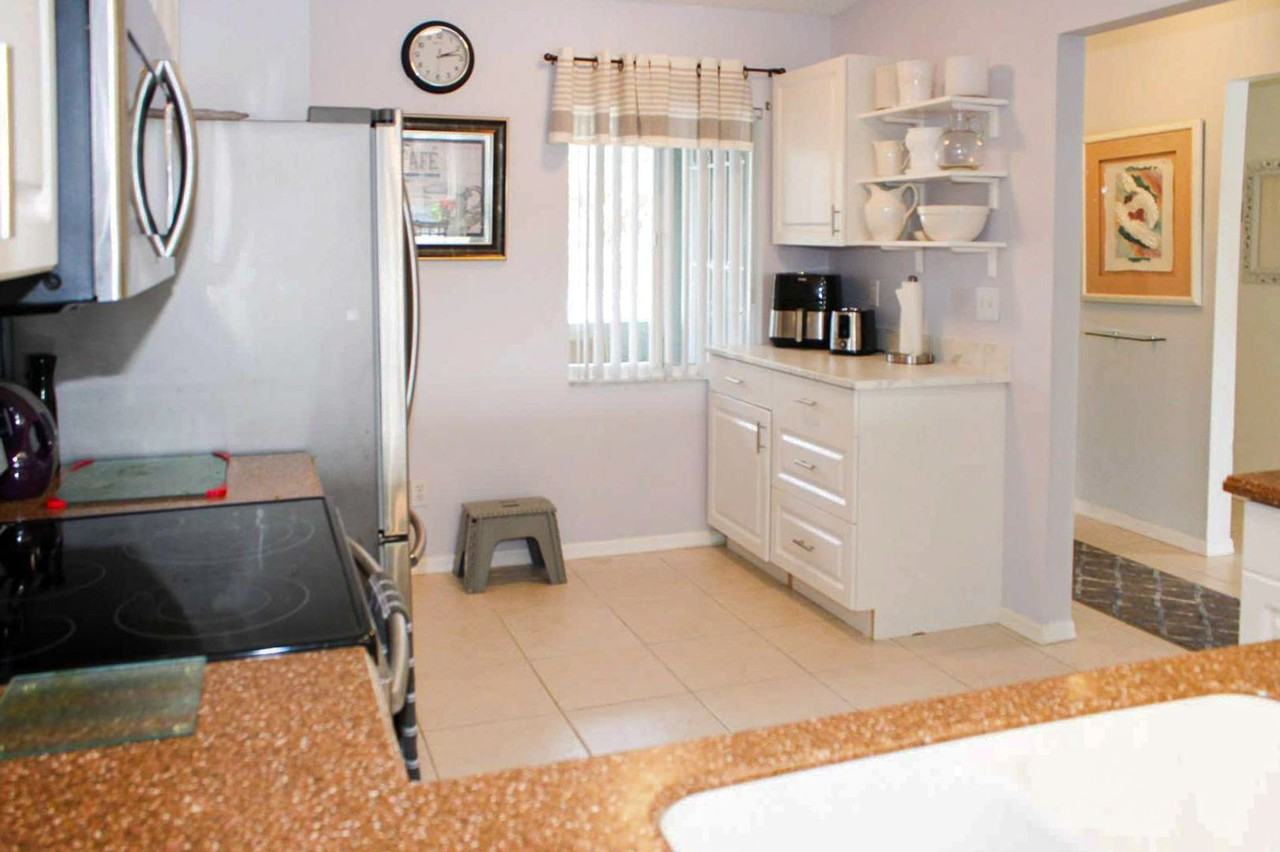 885 New Waterford Dr #201 - Photo 7 of 25