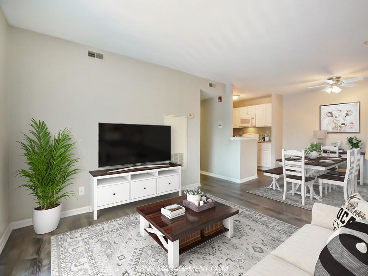 Southland Greens Apartments - Photo 4 of 21