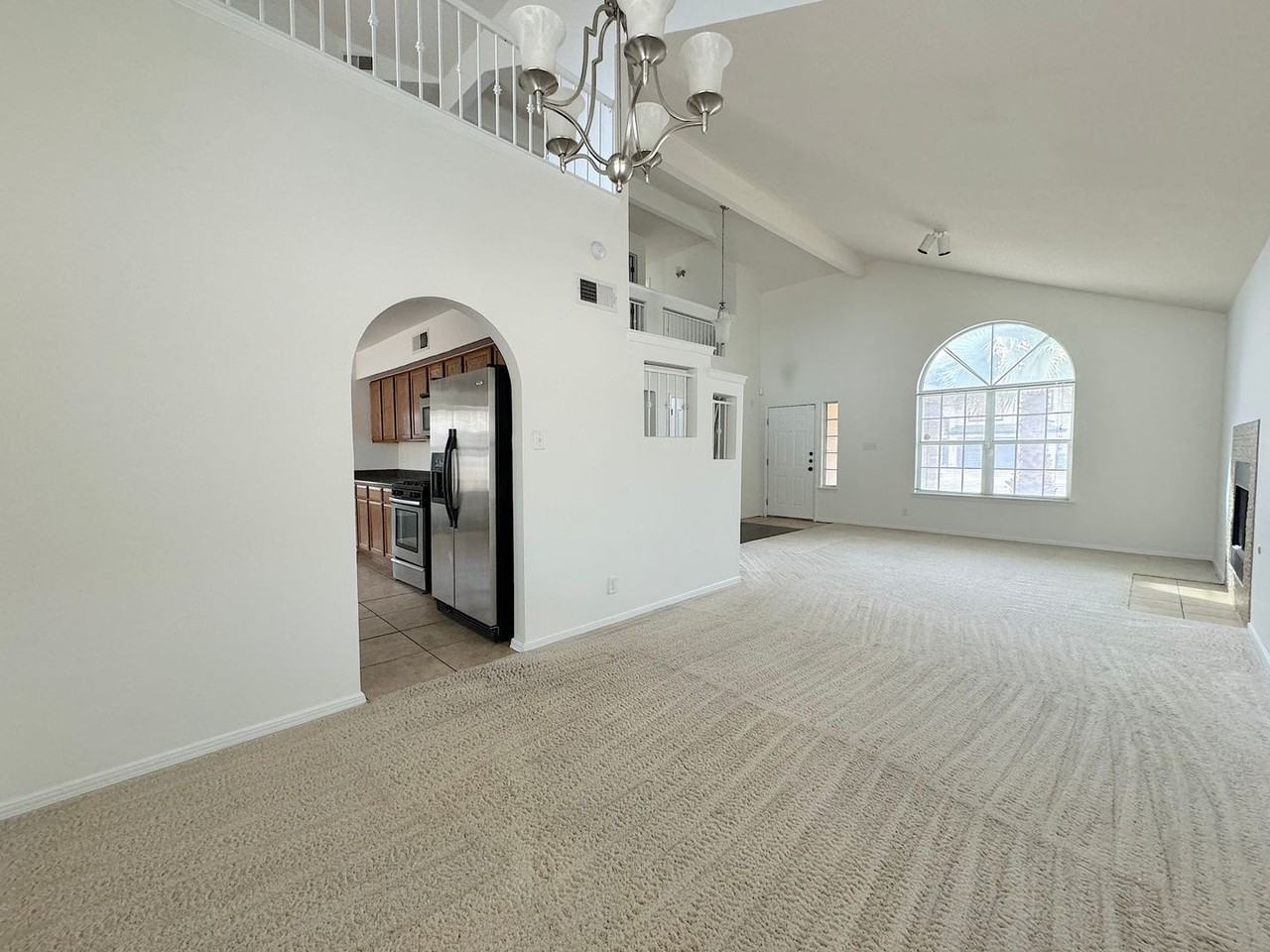6404 Kenmore - Photo 7 of 29