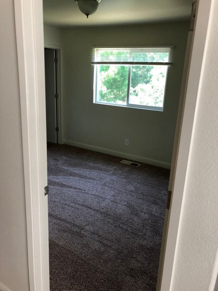 3711 Compass Pointe Ave - Photo 6 of 50