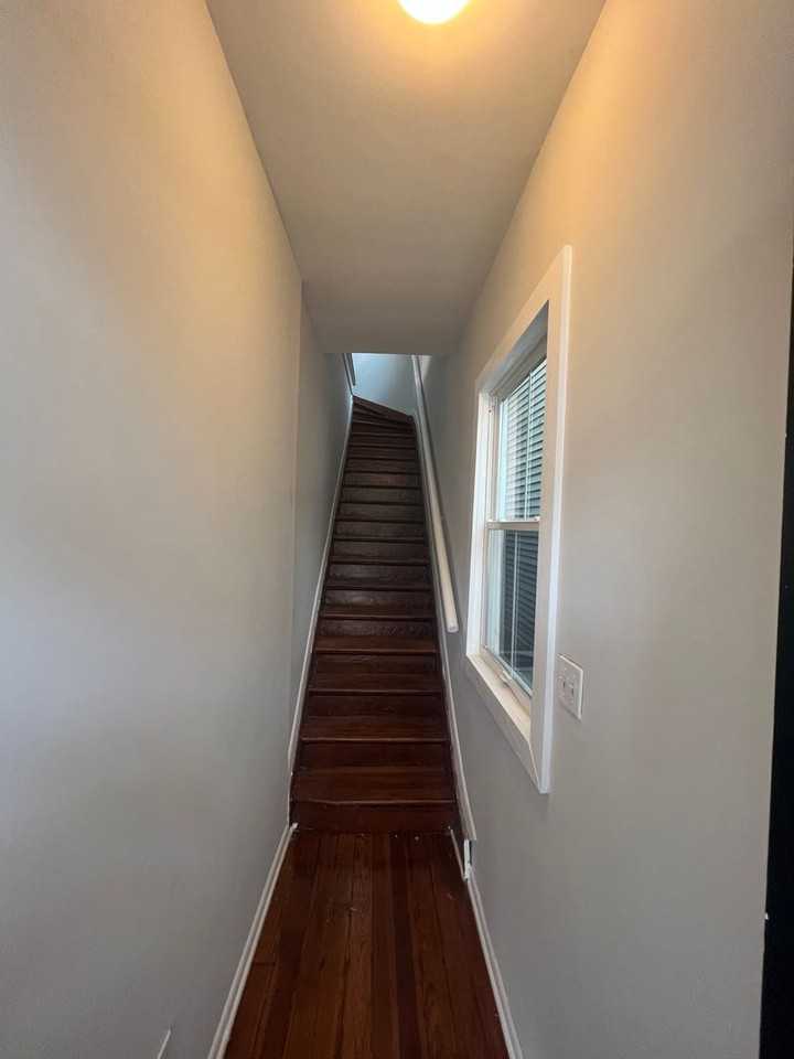 405 E Duffy St - Photo 3 of 17